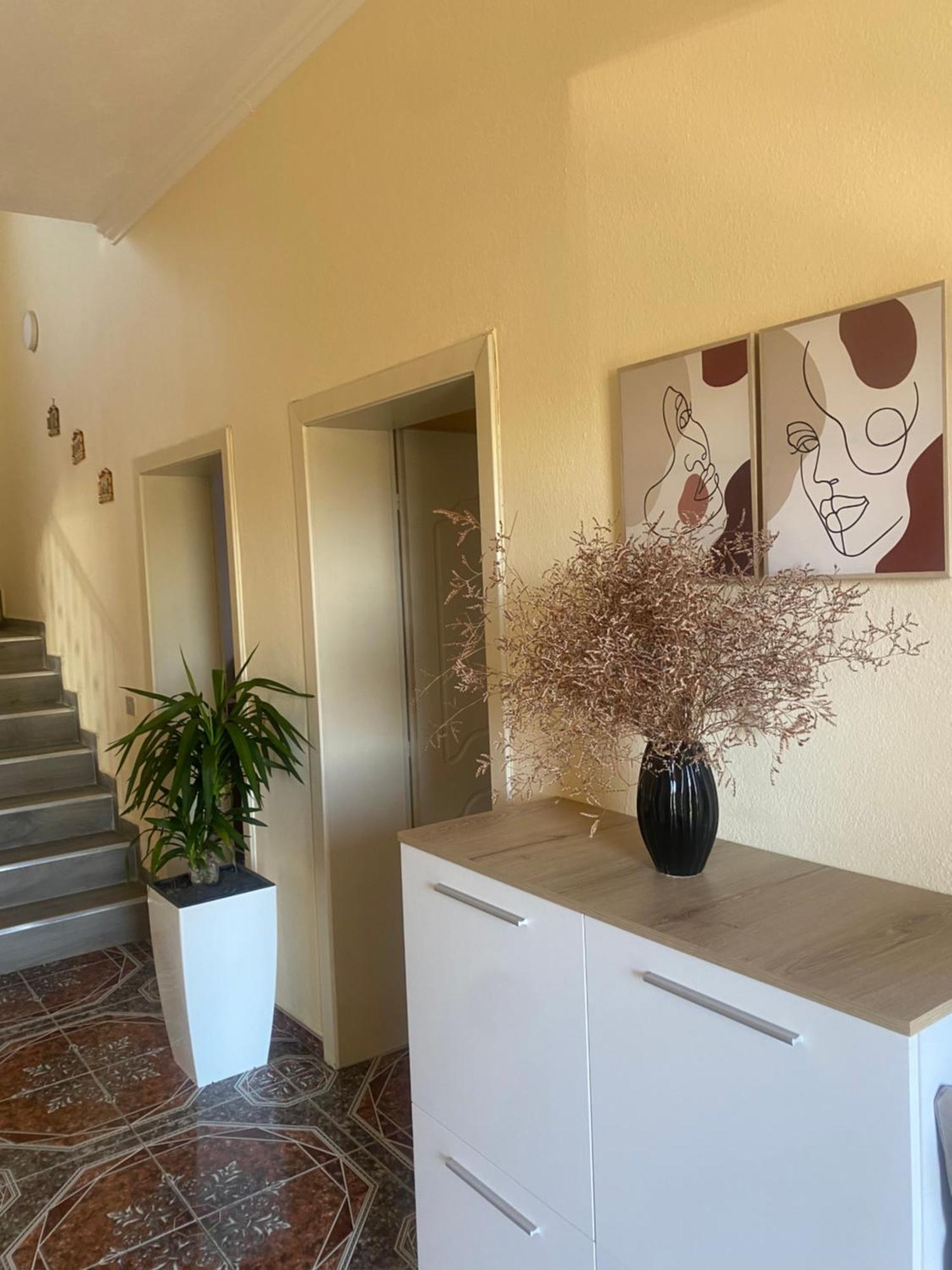 Bahçallëk The Hideaway Guesthouse מראה חיצוני תמונה