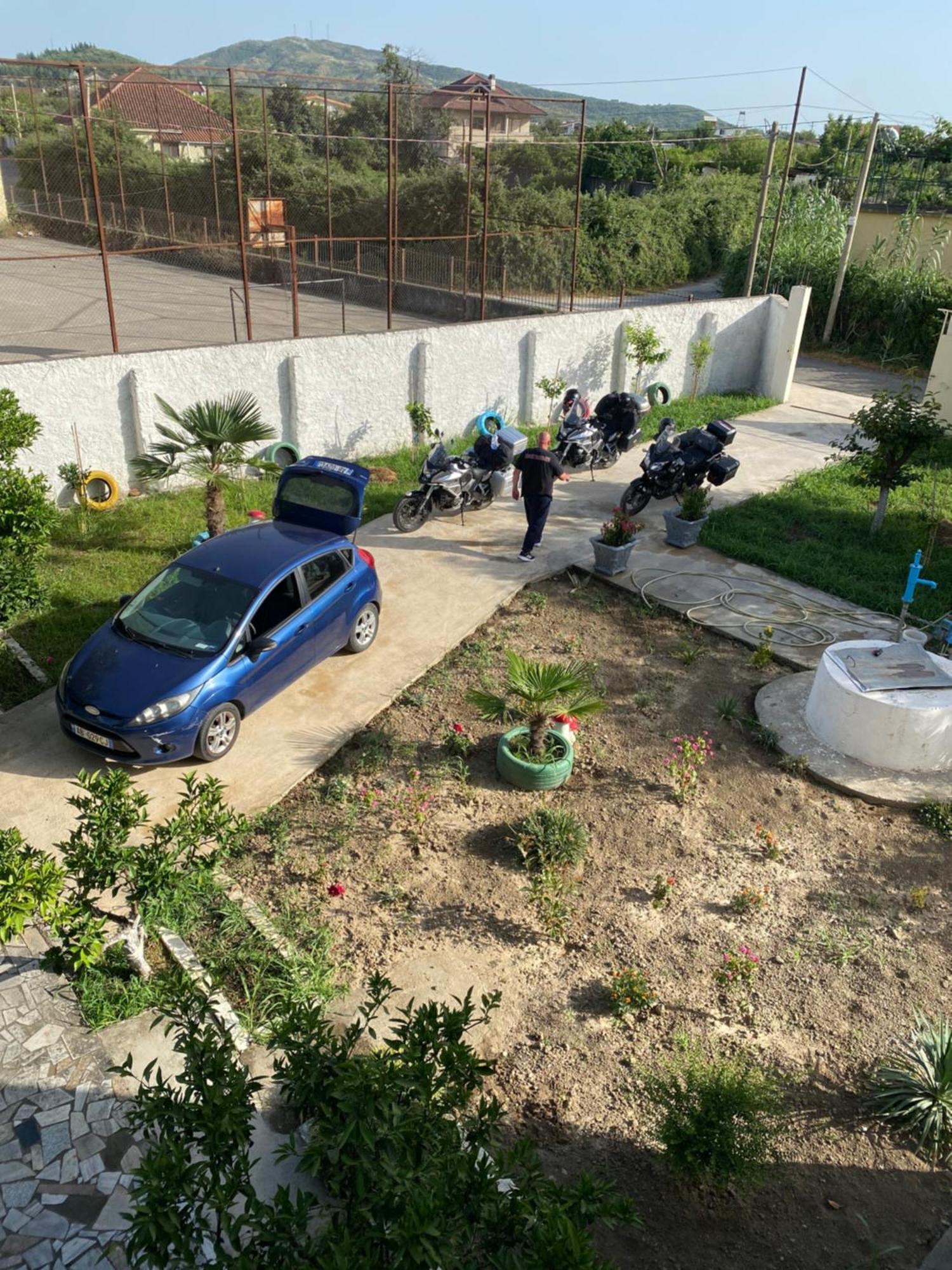 Bahçallëk The Hideaway Guesthouse מראה חיצוני תמונה